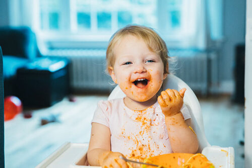 toddler eating