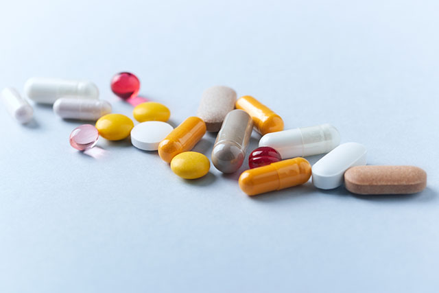 Image of a pile of prenatal vitamins.