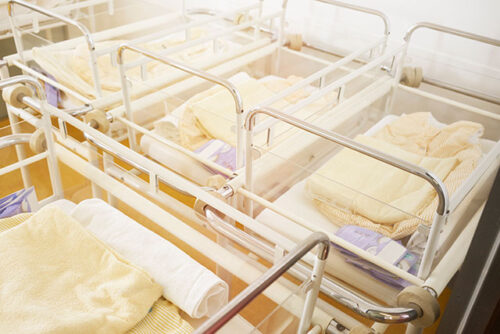baby hospital cots