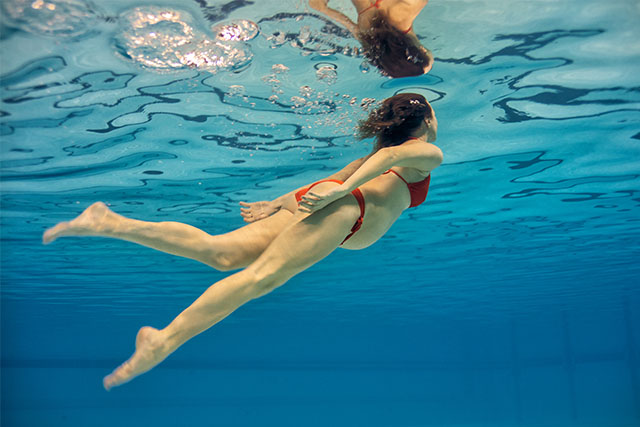 pregnant woman swimming
